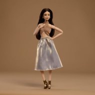 BARBIE Basics No06 pruunide juustega nukk, JJX25