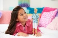 BARBIE Ken Fashionistas nukk sinise särgiga, HJT10