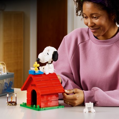 21368 LEGO® Ideas Tobukesed: Snoopy koerakuut 