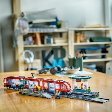 60423 LEGO® City Trains Kesklinna tramm ja jaam 
