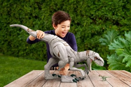 JURASSIC WORLD dinosaurus Atrociraptor, HFR09 