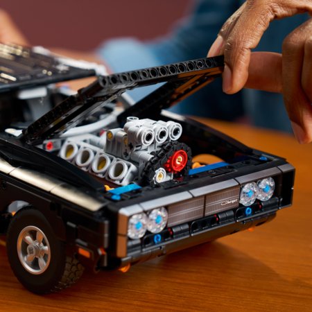 42231 LEGO® Technic Fast and Furious 1970 Dodge Charger R/T auto 