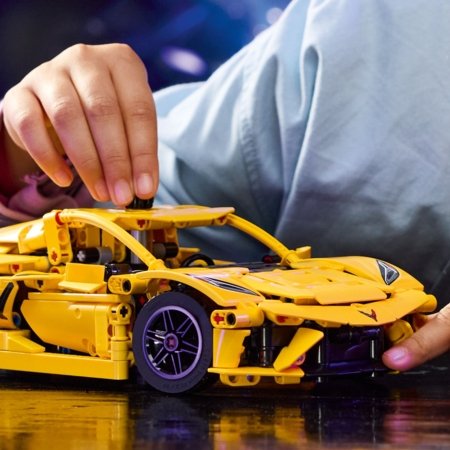42205 LEGO® Technic Chevrolet Corvette Stingray 