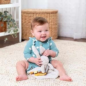 INGENUITY pehme jänes – närimislelu Cozy Sylvi, 17302 