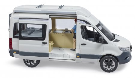 BRUDER MB Sprinter matkaauto koos juhiga, 02672 02672