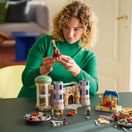 43263 LEGO® Disney Princess™ Kaunitari ja koletise loss 