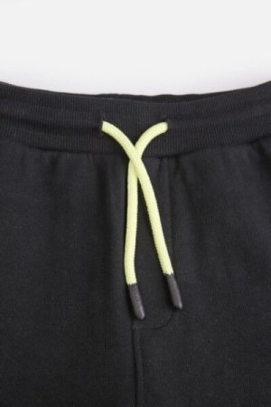 COCCODRILLO joggers WORLD OF PIXEL BOY KIDS, mustad, ZC4120103WBK-021-122, 122 cm 
