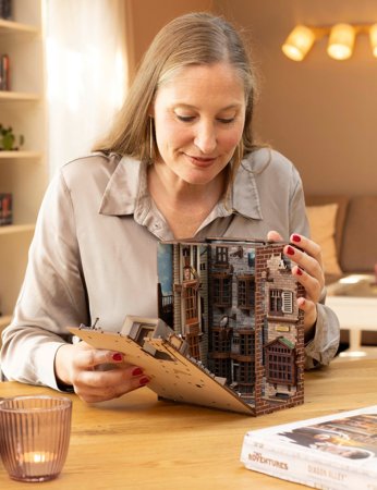 REVELL mudel Diagoni allee - Harry Potter: Tiny Adventures Käsitsi valmistatud miniatuursed maailmad kokkupanemiseks, 00530 