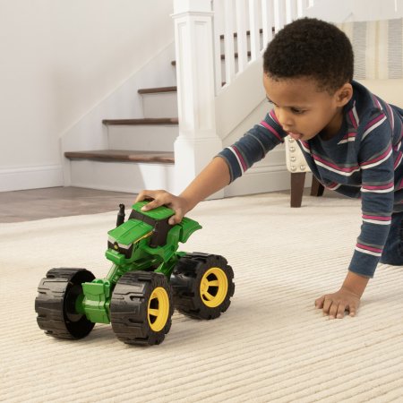 JOHN DEERE tractor All Terrain, 47492 