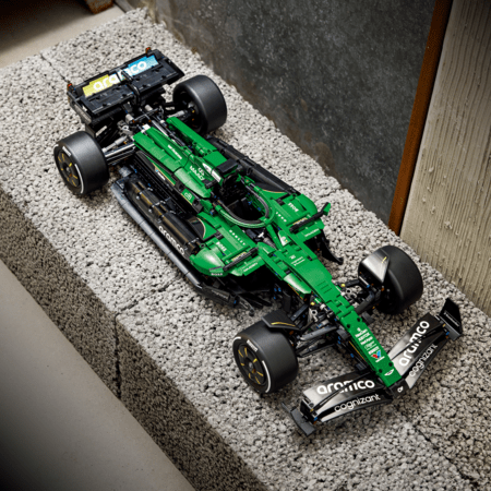 42240 LEGO® Technic Aston Martin Aramco AMR25 F1® auto 