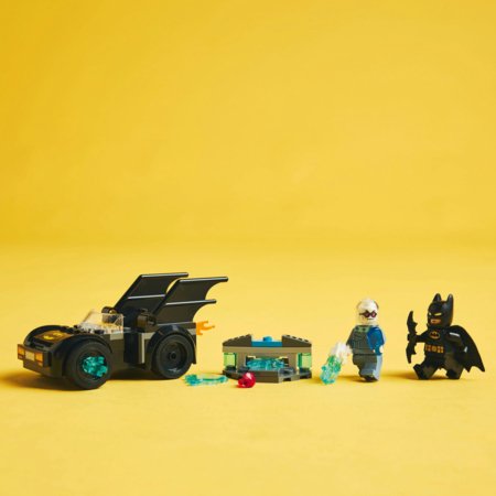 76301 LEGO® Super Heroes DC Batman™ ja Batmobile™ vs. Mr Freeze™ 