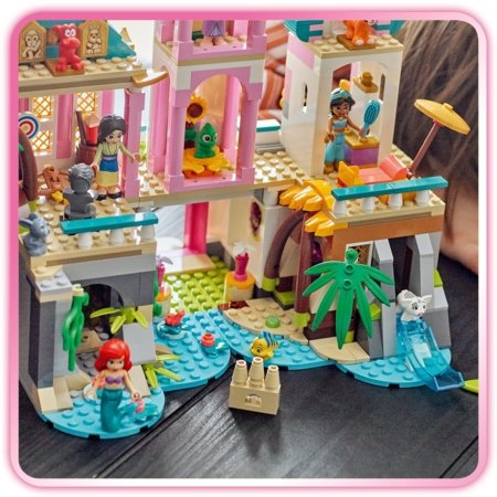 43267 LEGO® Disney Princess™ Printsessi loss ja kuninglikud lemmikloomad 