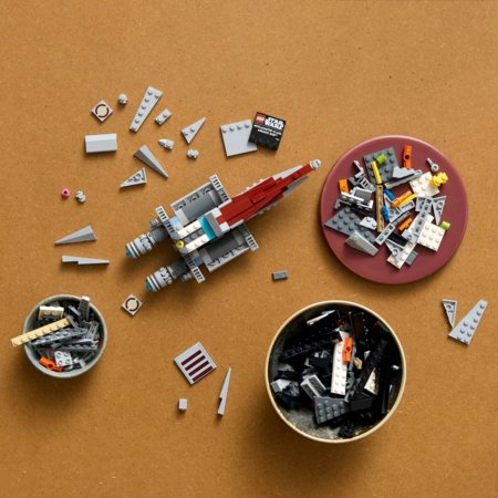 75404 LEGO® Star Wars™ Acclamator-Class Assault Ship™ 