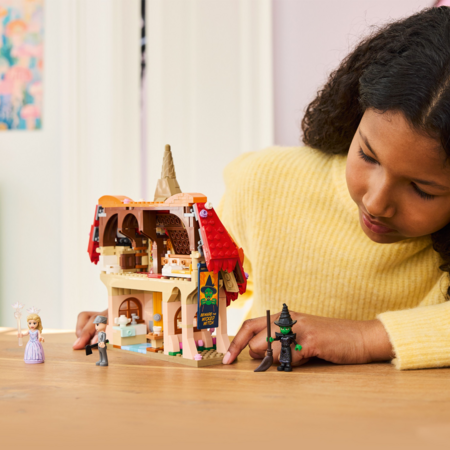 75690 LEGO® Wicked Glinda ja Elphaba külastus Munchkinlandi 