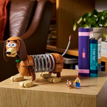 43301 LEGO® ǀ Disney ja Pixar Toy Story Slinky Dogi raamatutoed 