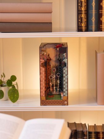 REVELL mudel Quidditch'i väli - Harry Potter: Tiny Adventures Käsitsi valmistatud miniatuursed maailmad kokkupanemiseks, 00532 