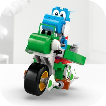 72031 LEGO® Super Mario Mario Kart™ – Yoshi Bike 