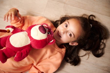 SIMBA Disney kaisukas mänguasi Lotso pulgaga, 25 cm, 6315870586NPB 