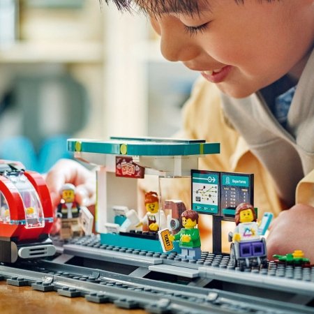 60423 LEGO® City Trains Kesklinna tramm ja jaam 