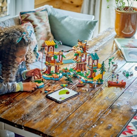 42631 LEGO® Friends Seikluslaagri metsamajake 